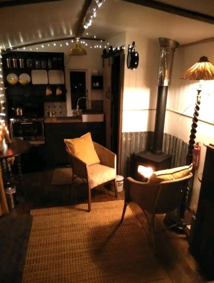 Hotel Treguth Glamping Unique Experience - Themed Huts Saint Day Exteriér fotografie