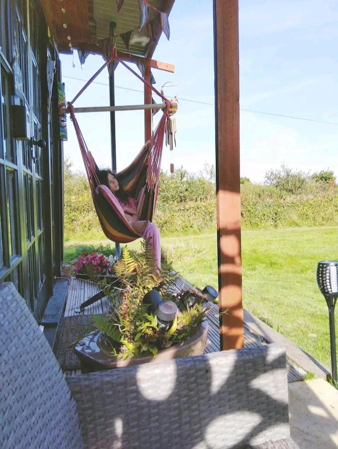 Hotel Treguth Glamping Unique Experience - Themed Huts Saint Day Exteriér fotografie