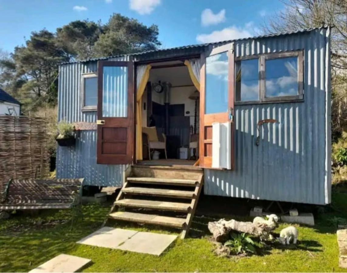 Hotel Treguth Glamping Unique Experience - Themed Huts Saint Day Exteriér fotografie
