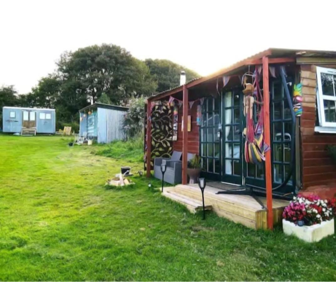Hotel Treguth Glamping Unique Experience - Themed Huts Saint Day Exteriér fotografie