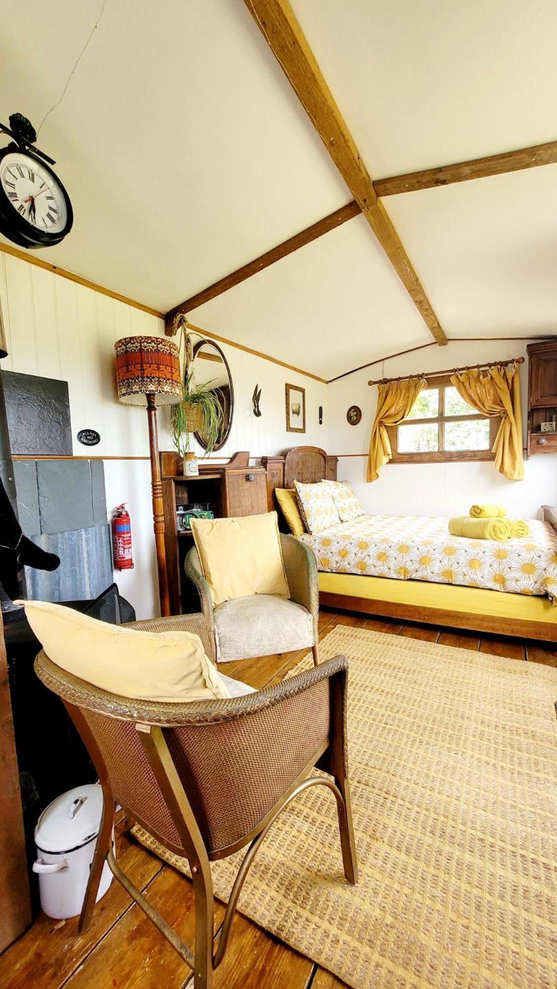 Hotel Treguth Glamping Unique Experience - Themed Huts Saint Day Exteriér fotografie