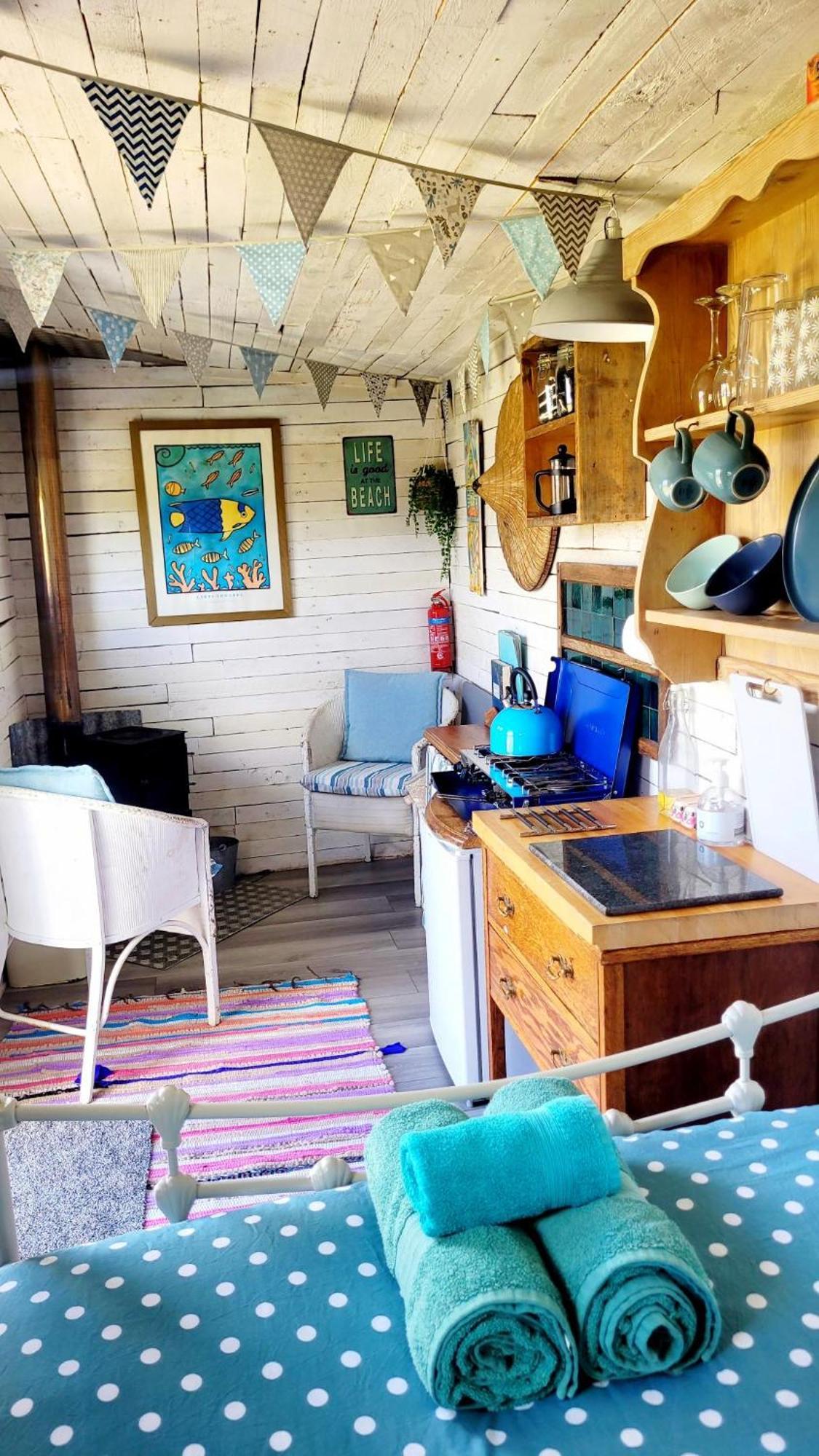 Hotel Treguth Glamping Unique Experience - Themed Huts Saint Day Exteriér fotografie